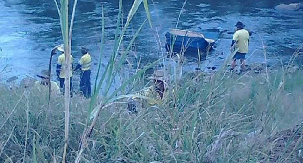 COMMUNITY OUTRAGE: Lowood residents want an end to littering in the Brisbane River near the town. COMMUNITY OUTRAGE: Lowood residents want an end to littering in the Brisbane River near the town.